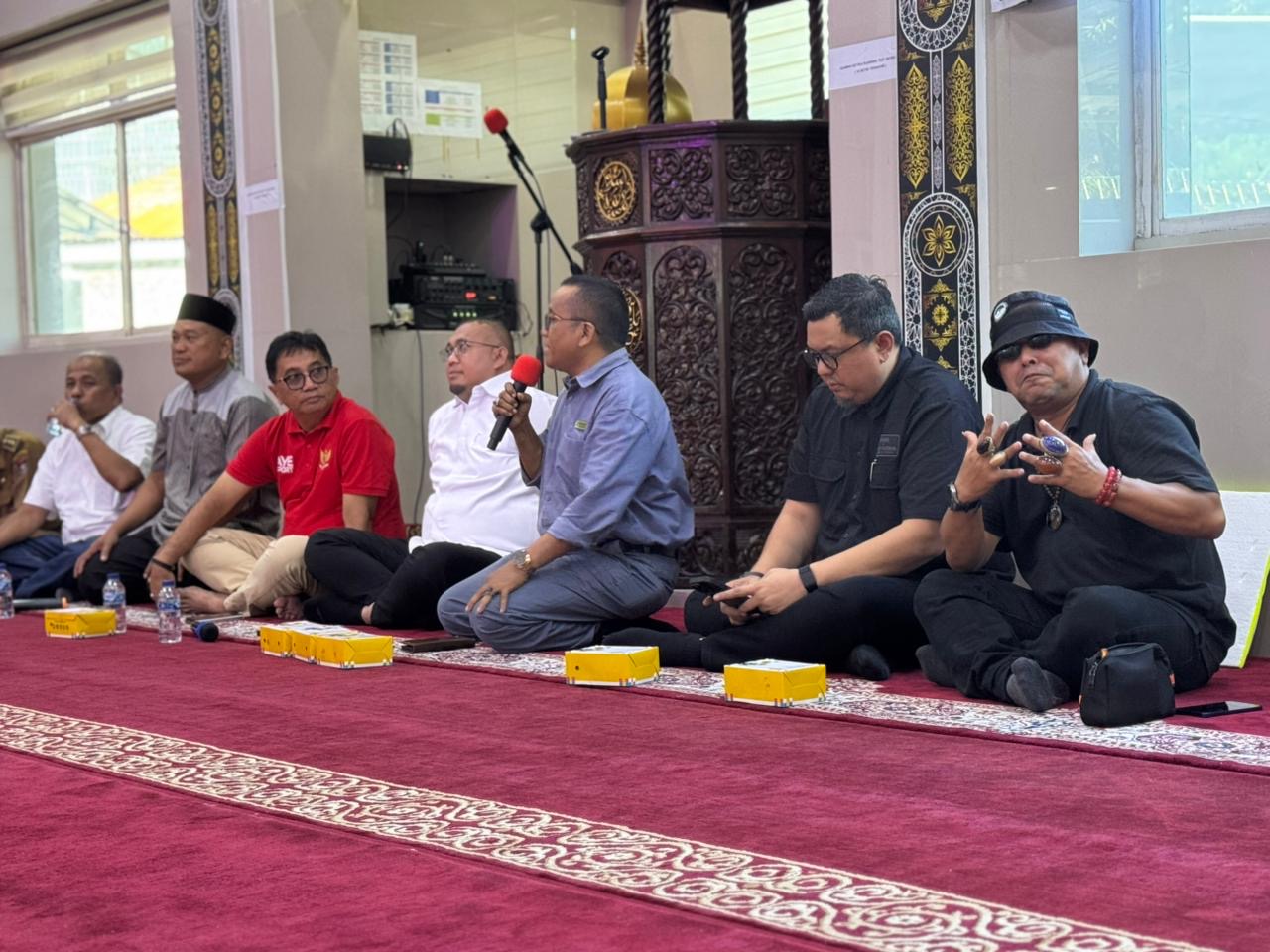 8e96693b-8631-452f-b739-29dea14c52f2