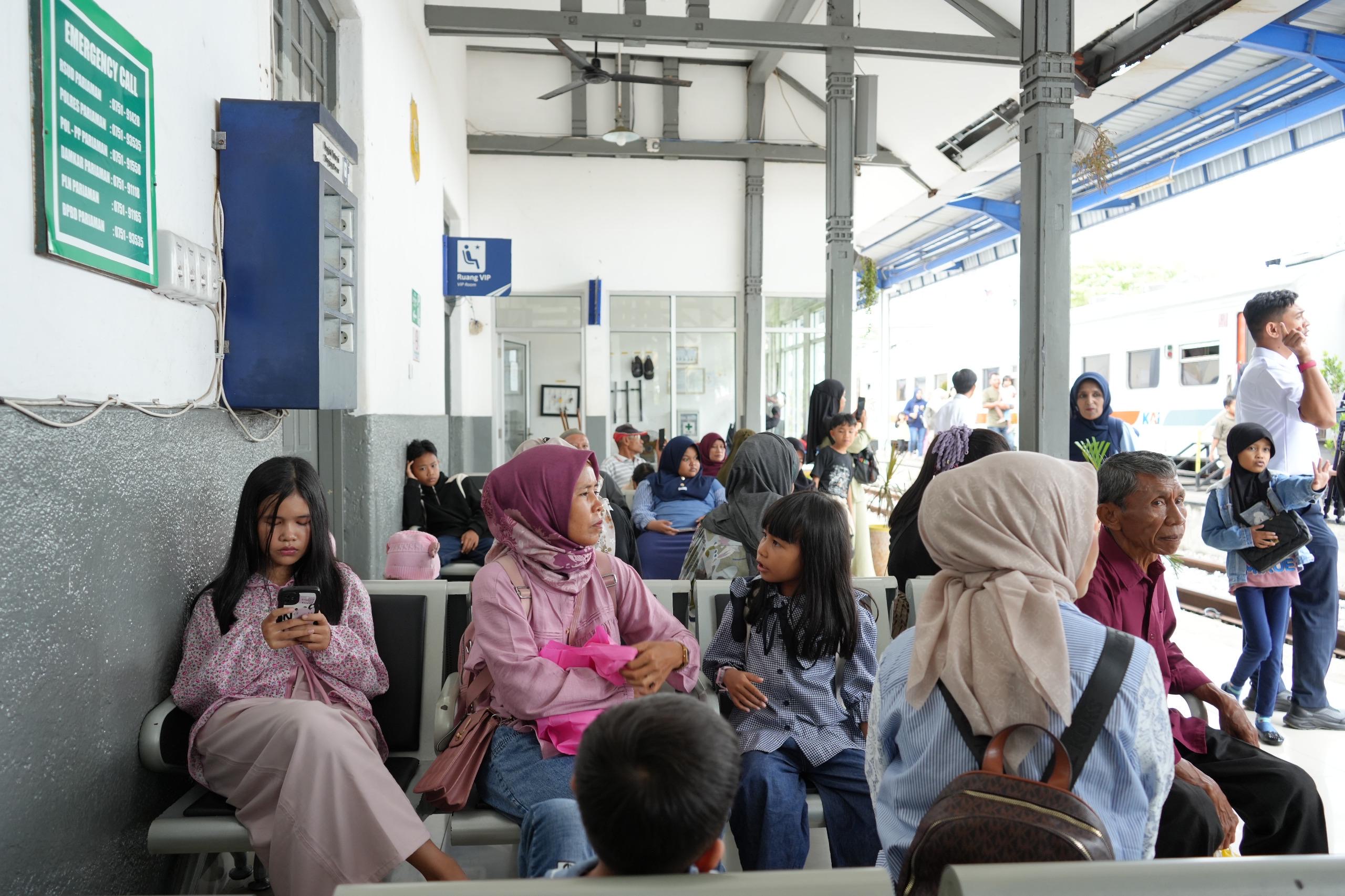 132d4350-3174-441f-b14a-3a44e6690479