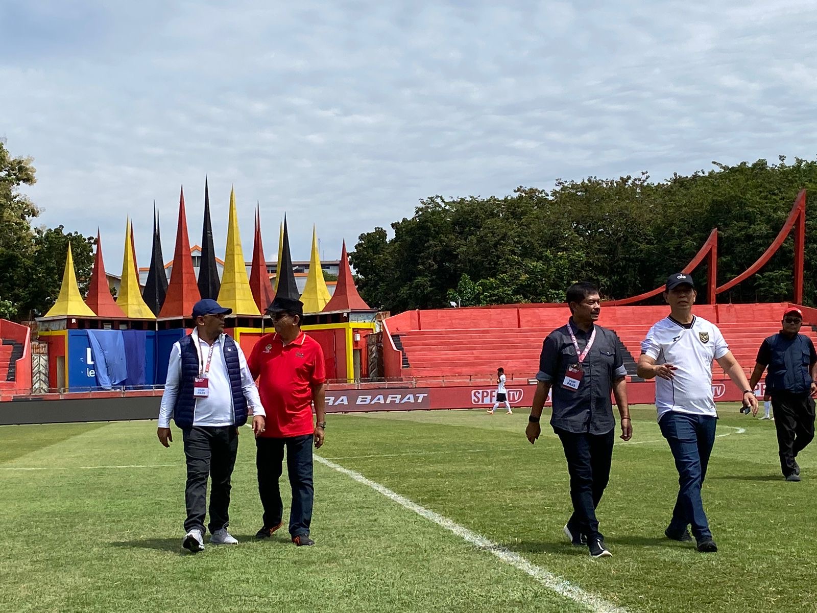 203f61b2-9243-453d-aca2-b10c6e6b7dd8